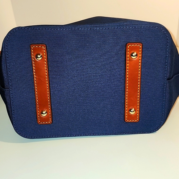 Dooney Bourke (NEW) Kendall Drawstring Bucket Nylon Bag-FINAL Markdown!☆ - Picture 4 of 14